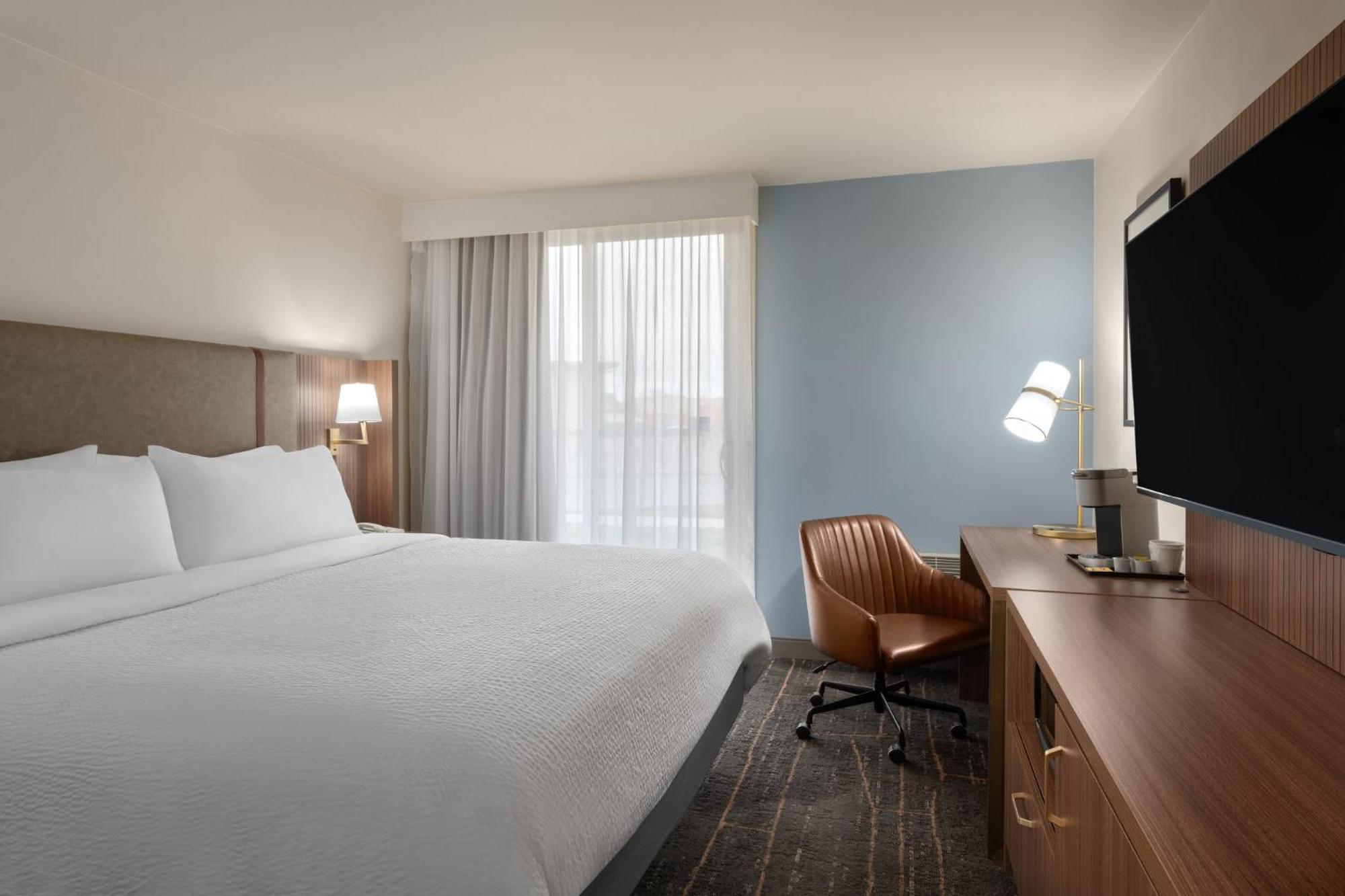 Holiday Inn Ontario By Ihg Exterior foto